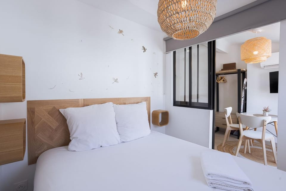 Studio Chanel - central, balcon, clim, proche Palais&Plages Apartment in Cannes