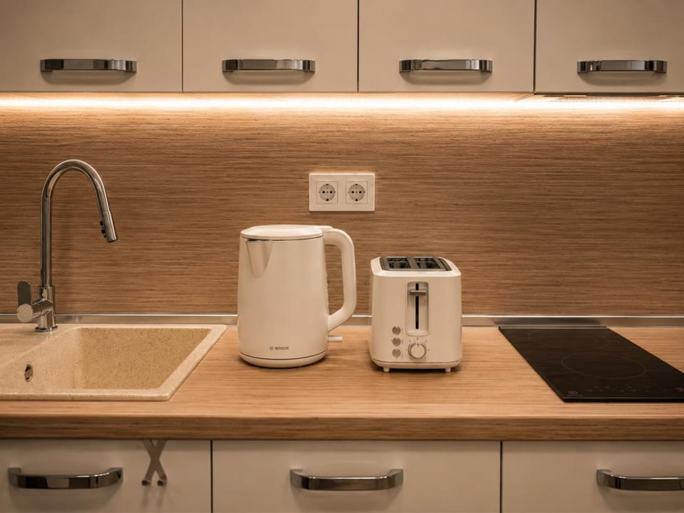 Coffee/tea facilities, Kitchen or kitchenette, toaster