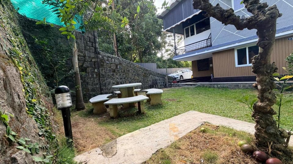 Garden, Dining area, Garden view