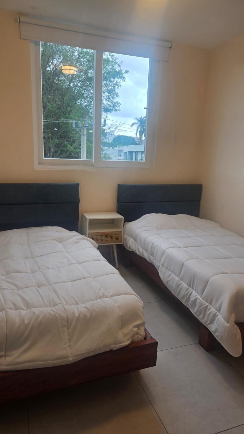 Luxury Condo Near Everything a 15 minutos de todo Pool Cinema Gym Apartment in San Jose