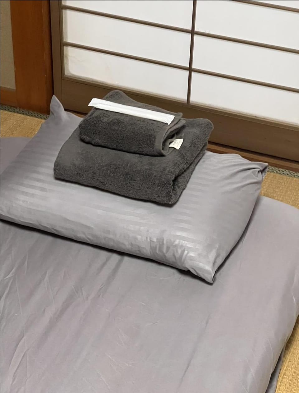 Bedroom, towels
