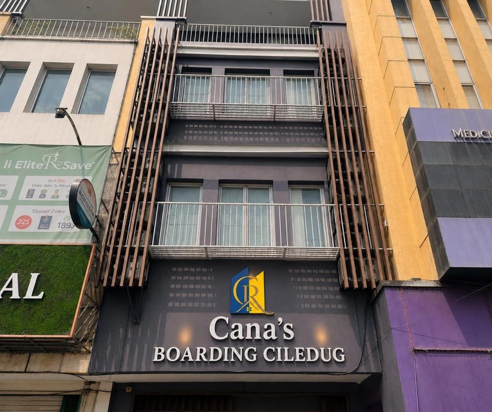 Cana's Boarding Ciledug Hotel in Indonesia