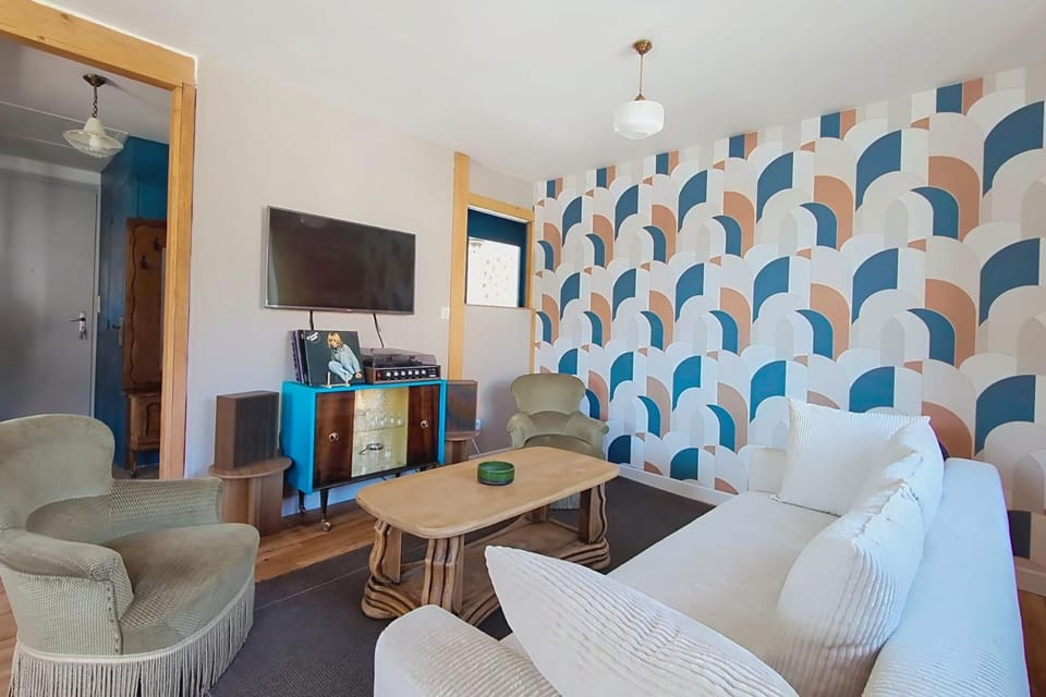 L'ESCALE RÉTRO Vintage charm by the lake Apartment in Auvergne-Rhône-Alpes