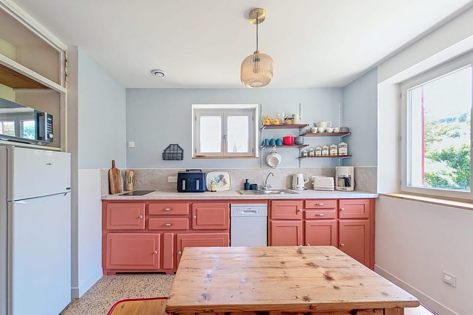 L'ESCALE RÉTRO Vintage charm by the lake Apartment in Auvergne-Rhône-Alpes