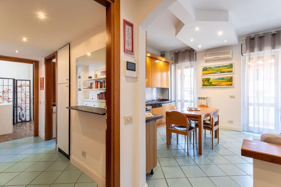 Facade/entrance, Kitchen or kitchenette, Living room