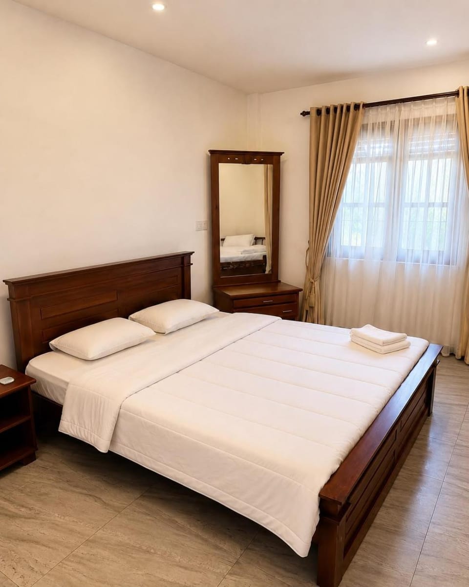 Photo of the whole room, Bedroom