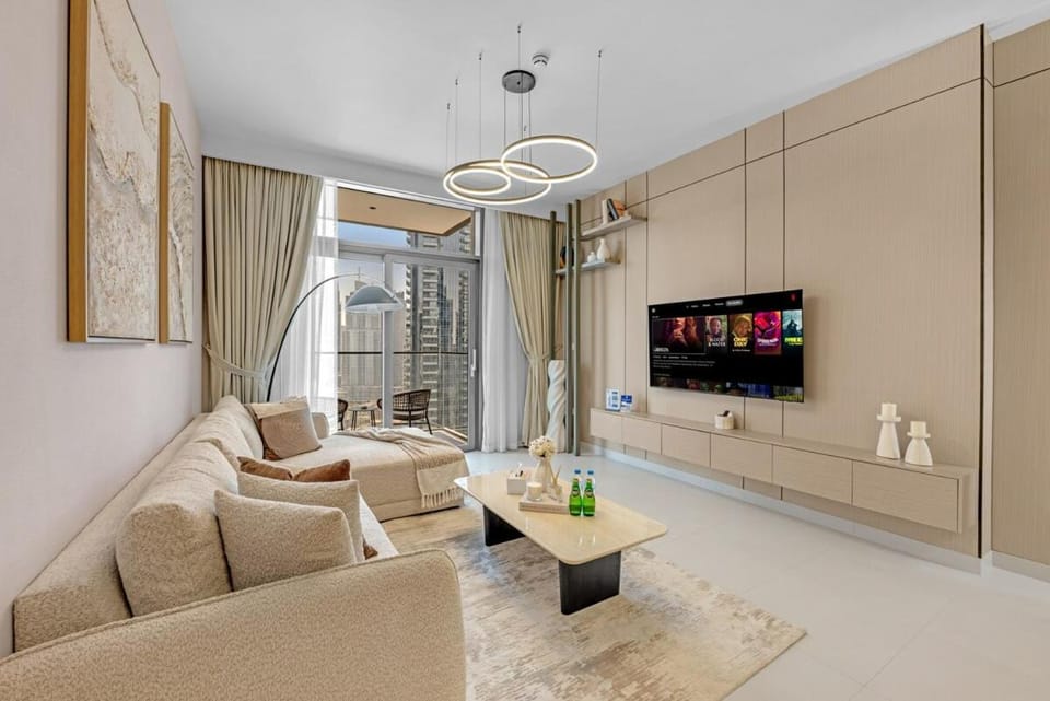 3BR with partial Burj Khalifa views Apartment in Dubai
