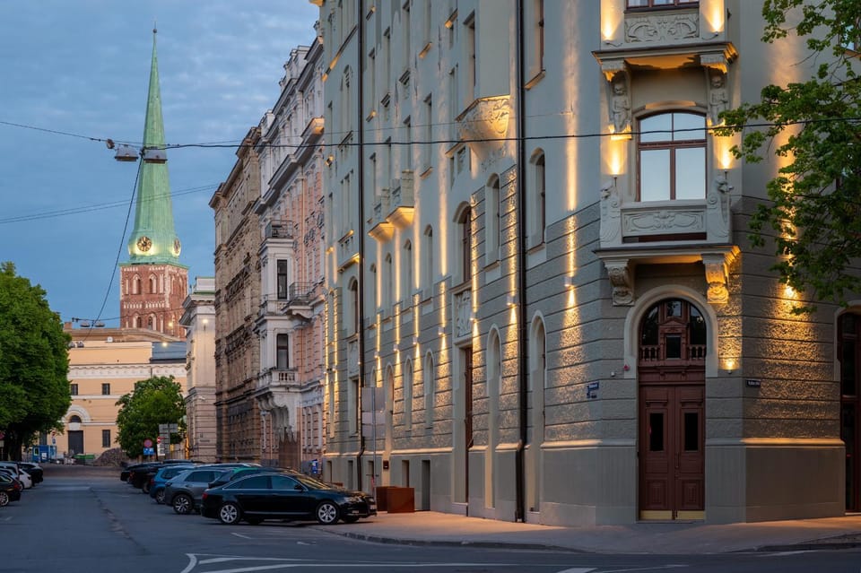 Hide Living Apartment in Riga