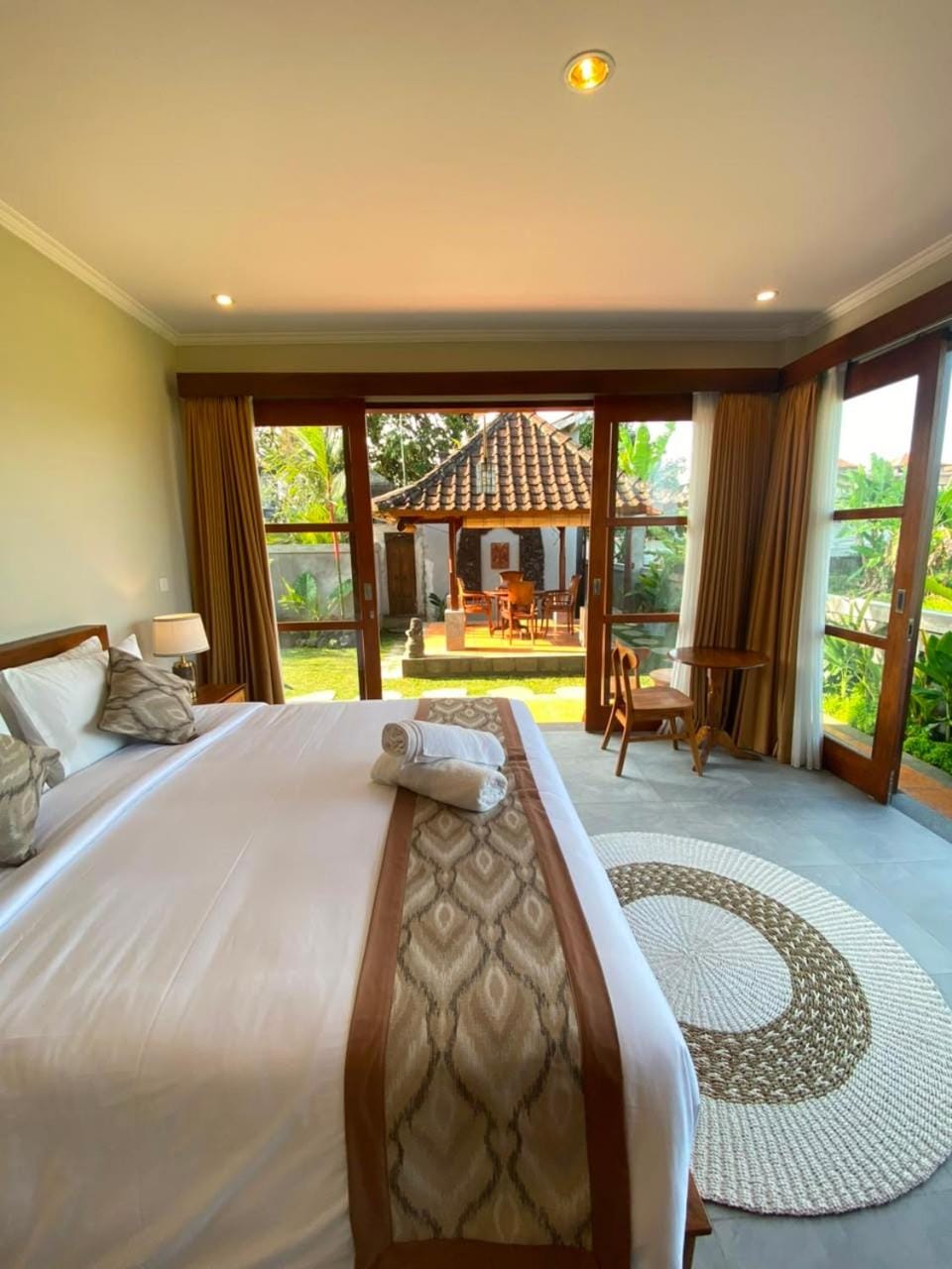 Bed, Garden, View (from property/room), Balcony/Terrace, Photo of the whole room, Bedroom, Garden view
