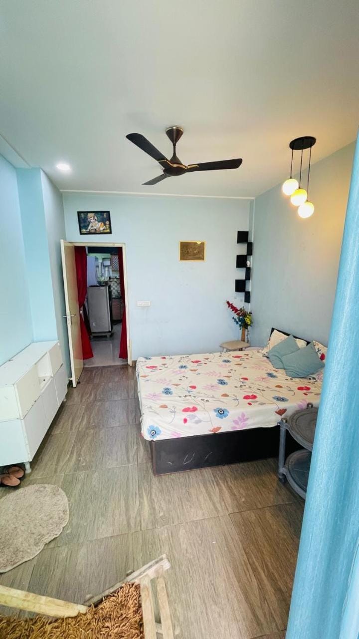 16TH Avenue Gaur City 2 Greater Noida West Apartment in Noida