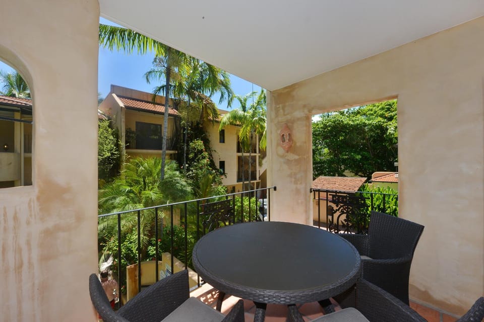 Patio, Balcony/Terrace, Seating area