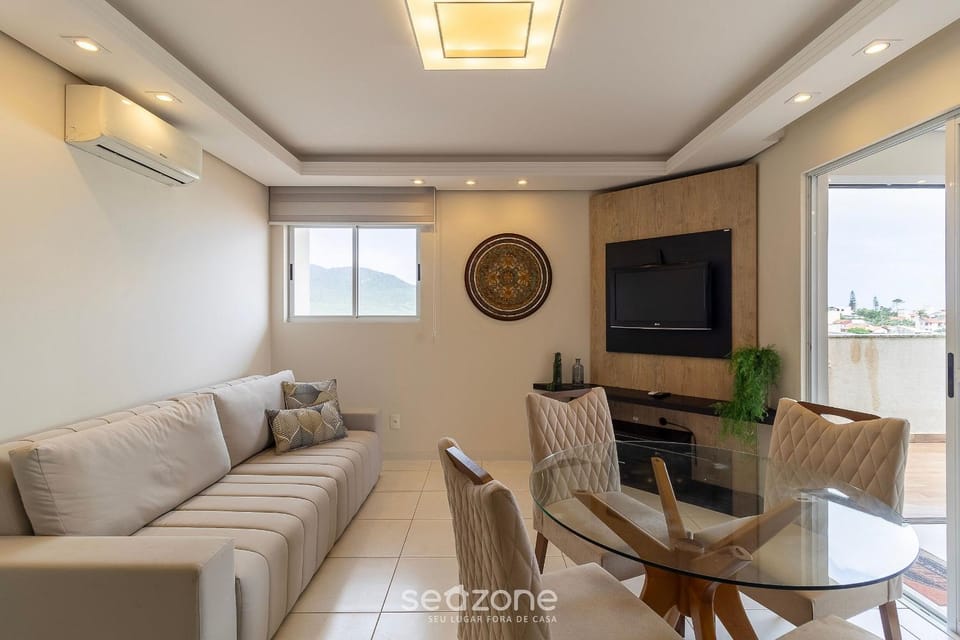 TV and multimedia, Living room, Dining area