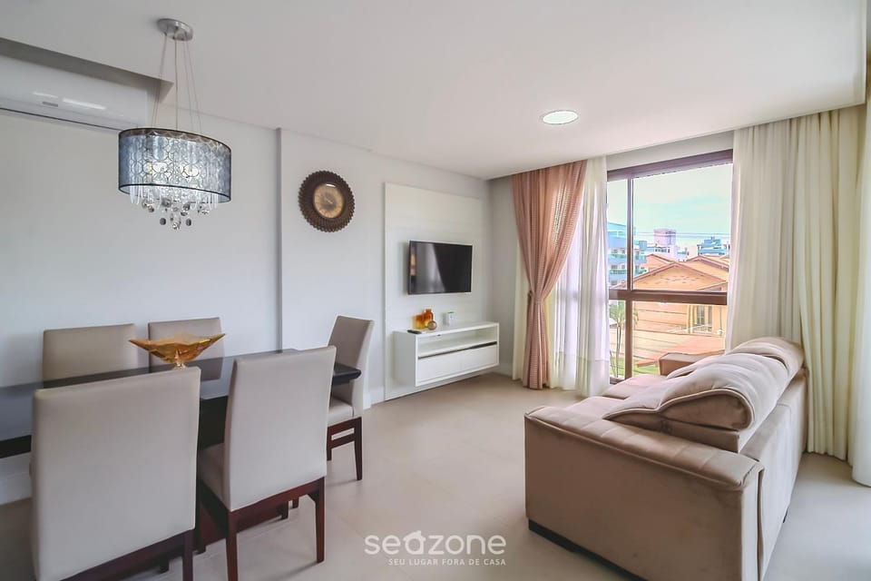 TV and multimedia, Living room, Dining area
