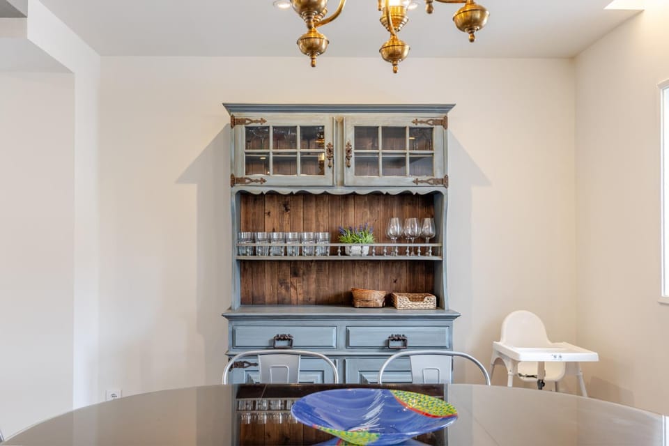 Decorative detail, Dining area