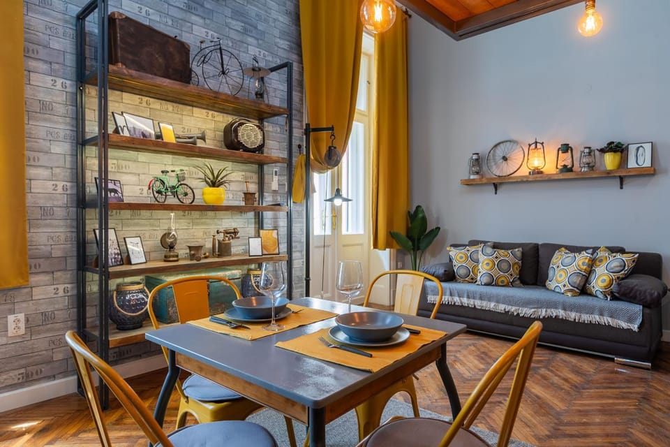 Living room, Seating area, Dining area