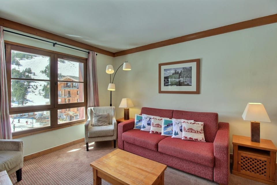 Winter, Living room, Seating area, Mountain view, Mountain view