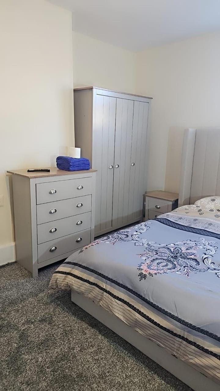 Jared Integrated Apartment Rochdale Vacation rental in Rochdale