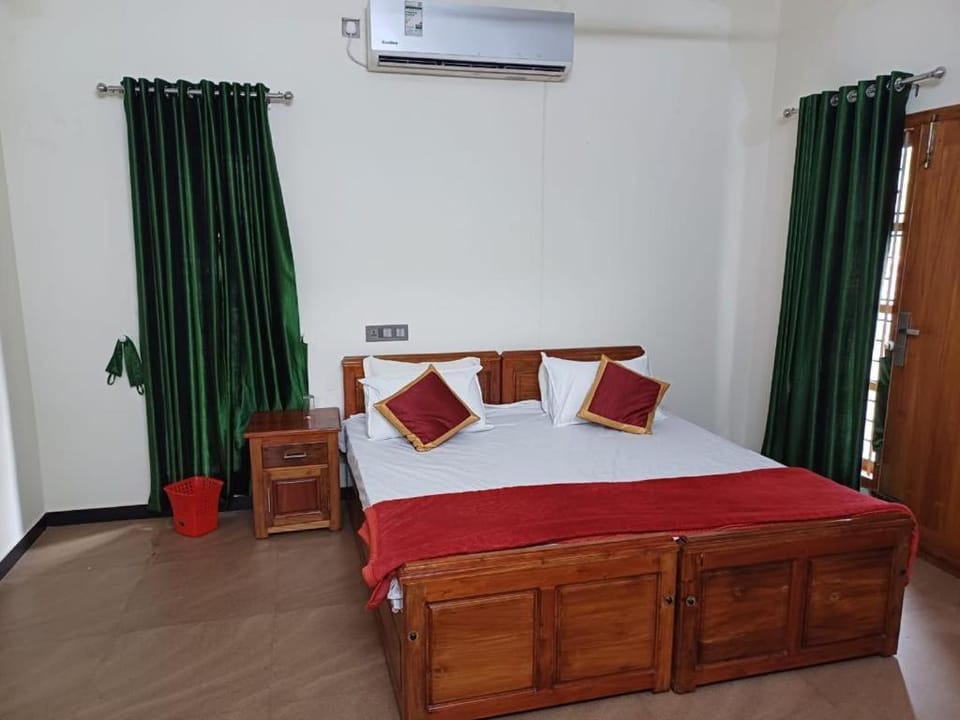 KRISHNASHILa Villa in Varkala