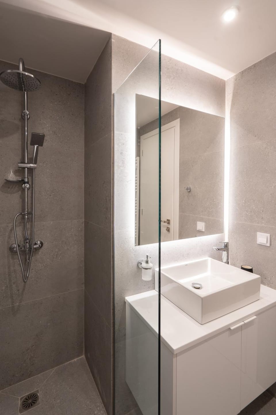 Shower, Bathroom