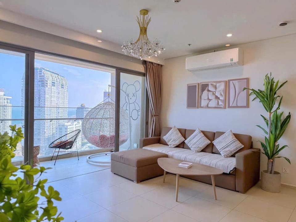 Patio, Bed, Natural landscape, View (from property/room), Balcony/Terrace, Living room, Photo of the whole room, Seating area, Bedroom