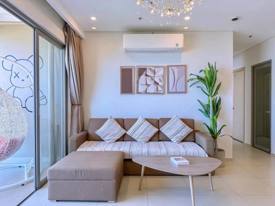 Living room, Seating area, air conditioner