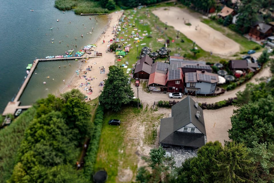 Bird's eye view, Lake view, Location
