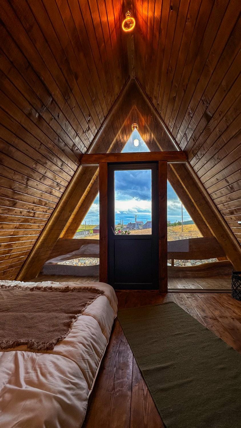 Cabana PinZ Chalet in Cluj County