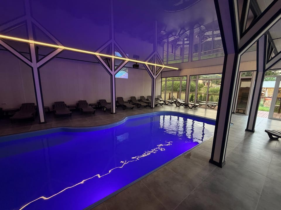 Pool view, Swimming pool