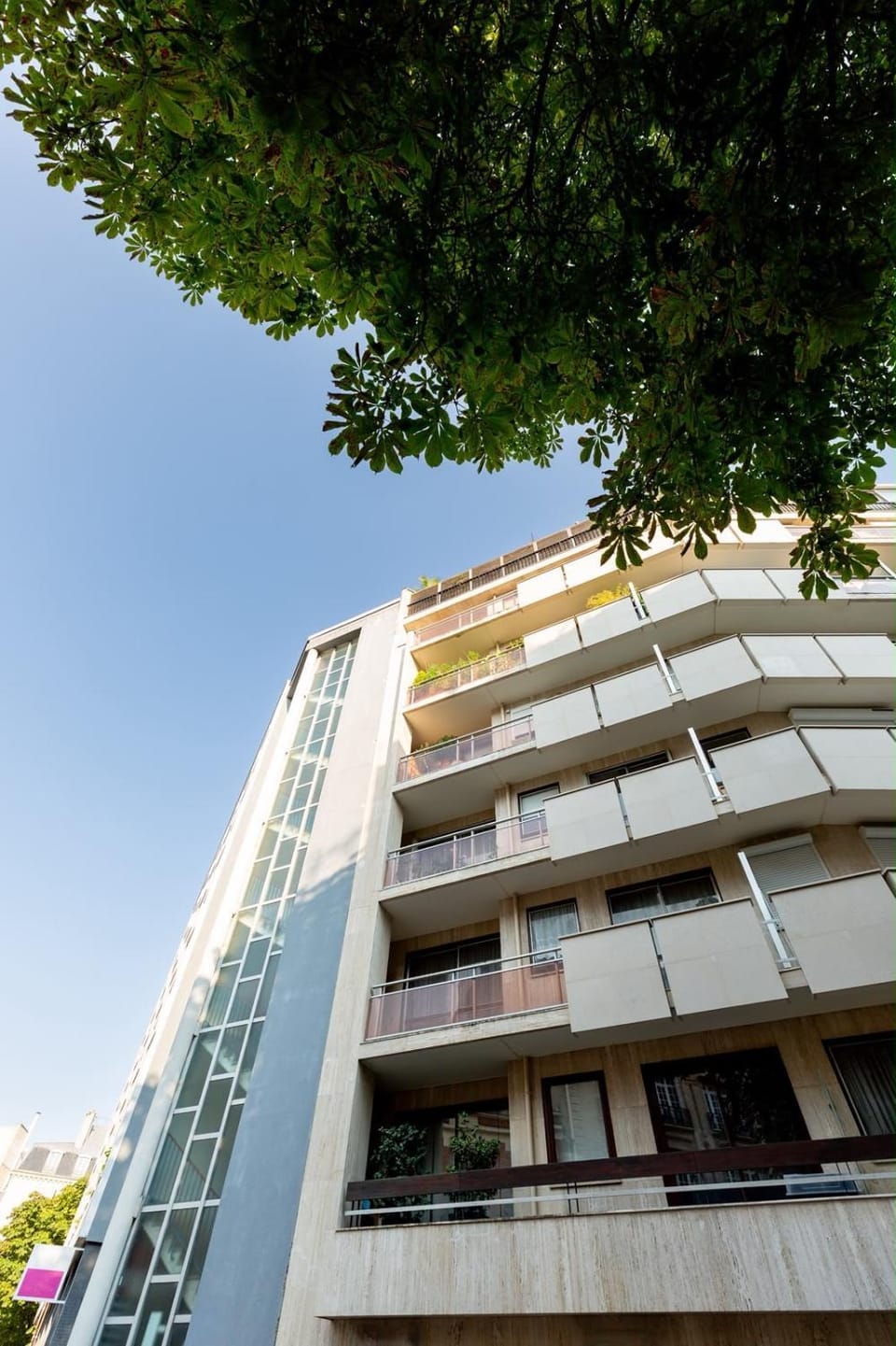 Trocadero - Elegant 2BR - Terrace Apartment in Paris