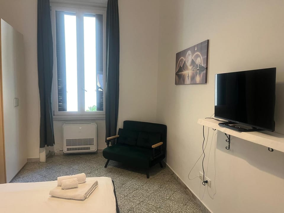TV and multimedia, air conditioner