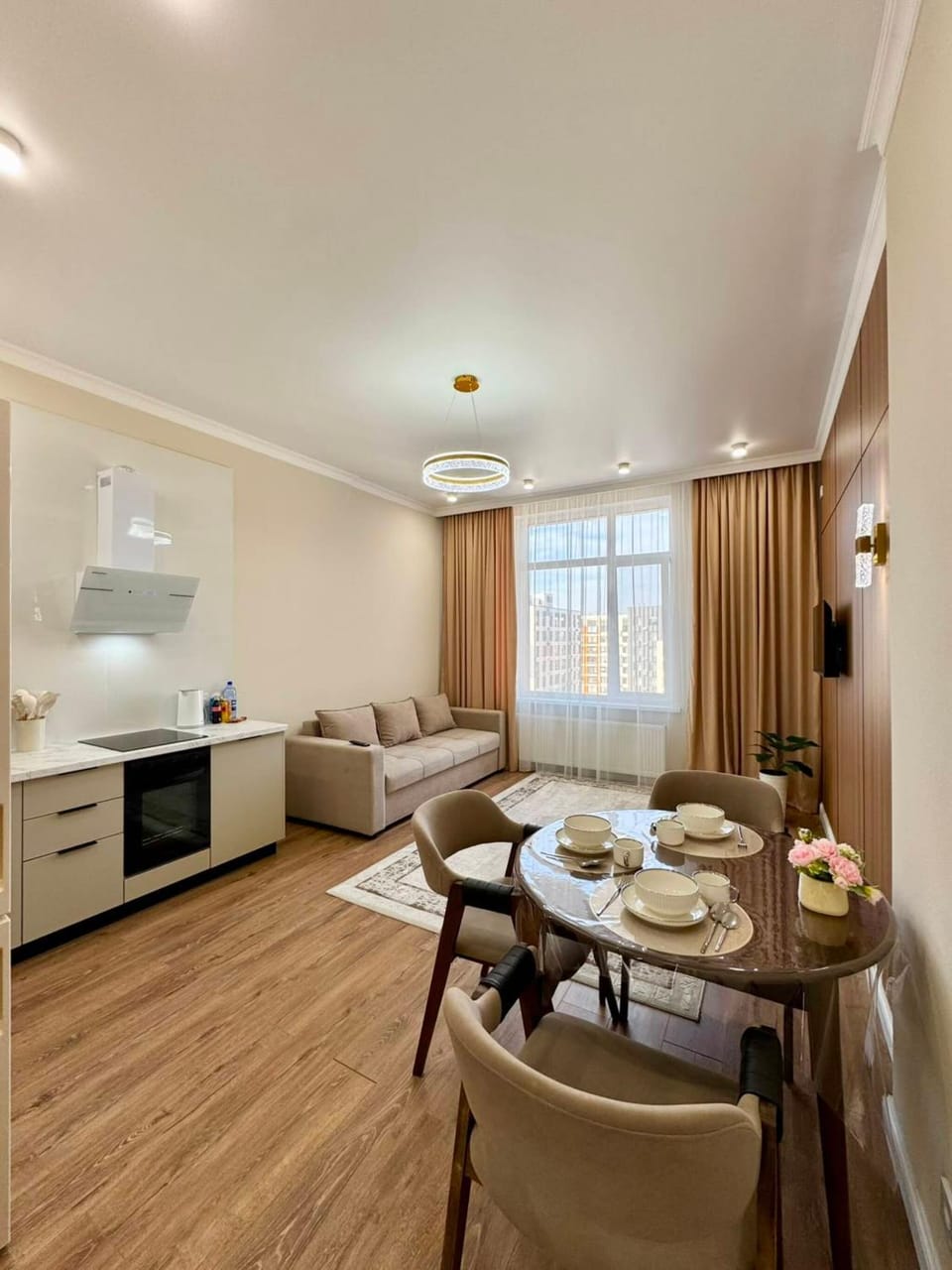 TV and multimedia, Kitchen or kitchenette, Living room, Seating area, Dining area, oven, stove