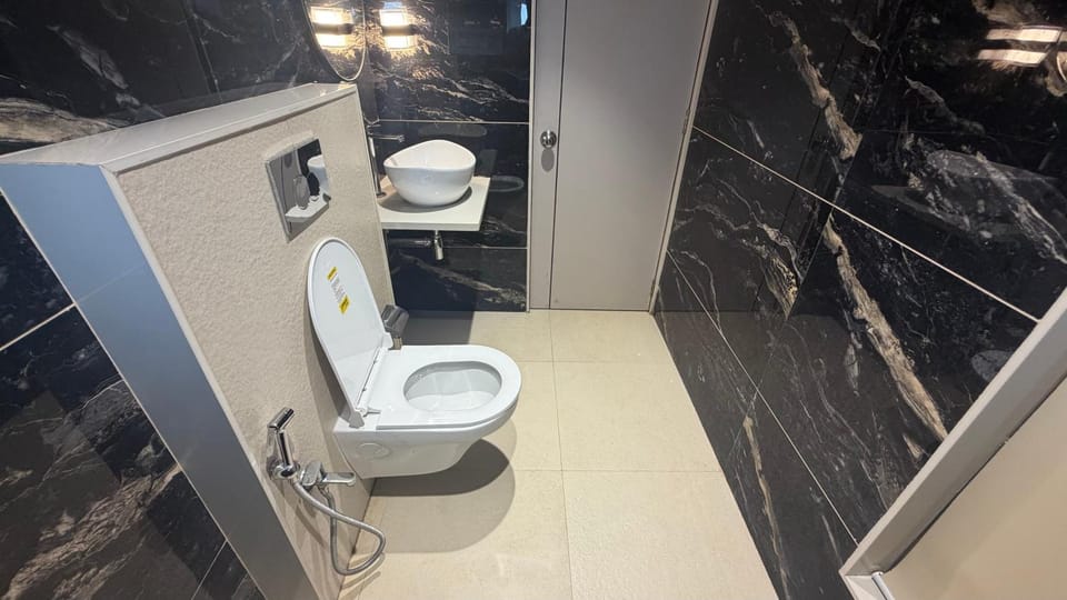 Toilet, Bathroom