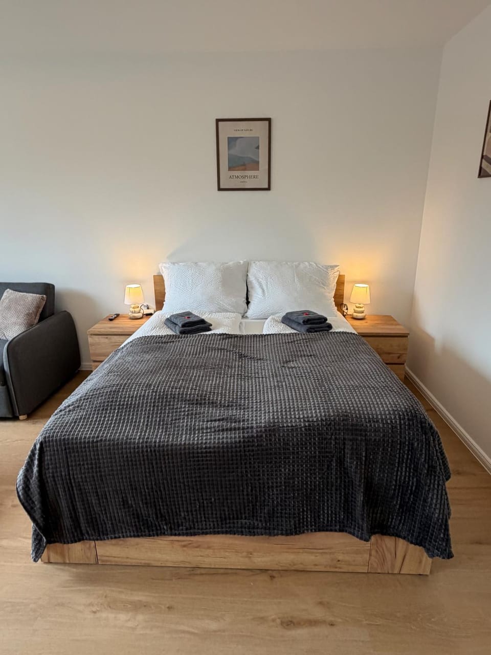 Bed, Photo of the whole room