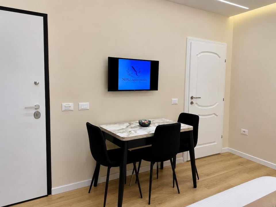 TV and multimedia, Dining area