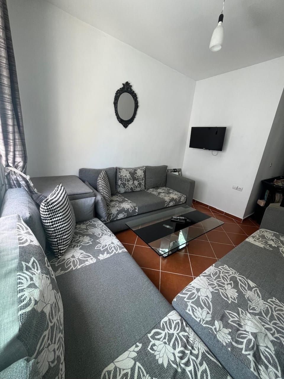 Living room, Photo of the whole room, Seating area