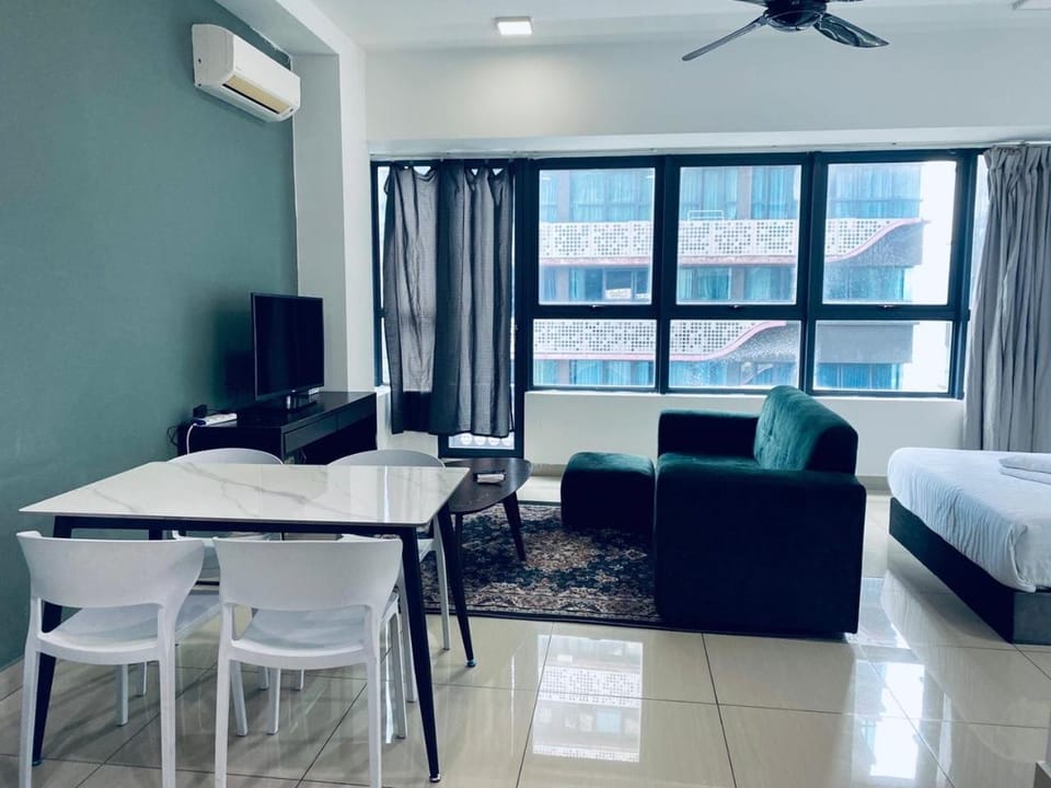 Photo of the whole room, Dining area, Evening entertainment, air conditioner