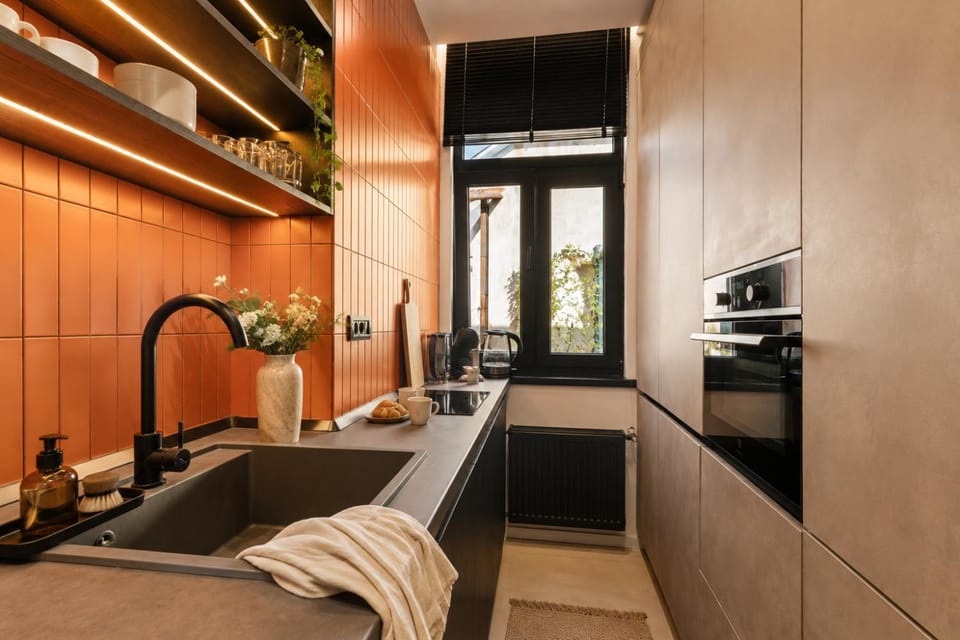 Kitchen or kitchenette