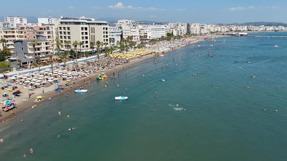 Nearby landmark, Day, People, Natural landscape, Beach, City view, Sea view