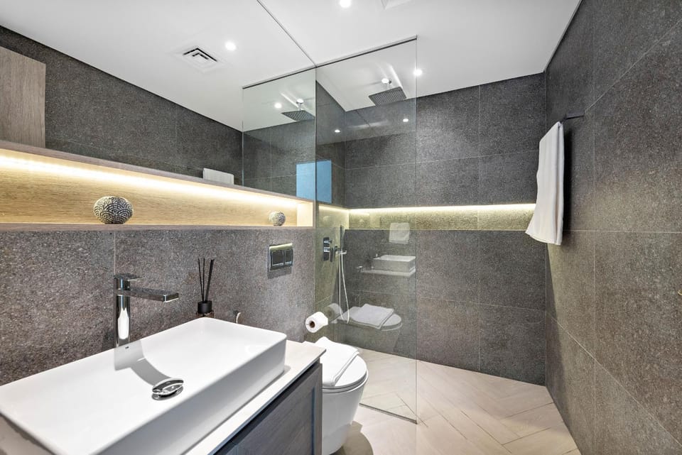 VayK - Great 2 BD with Private Plunge Pool in JVC Apartment in Dubai