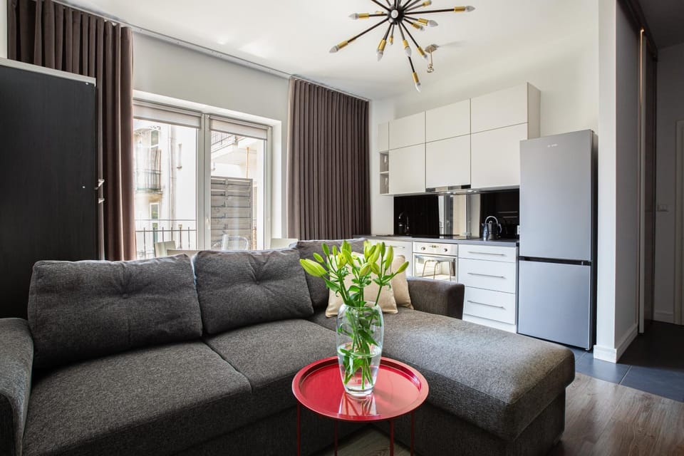 Kitchen or kitchenette, Living room, Seating area