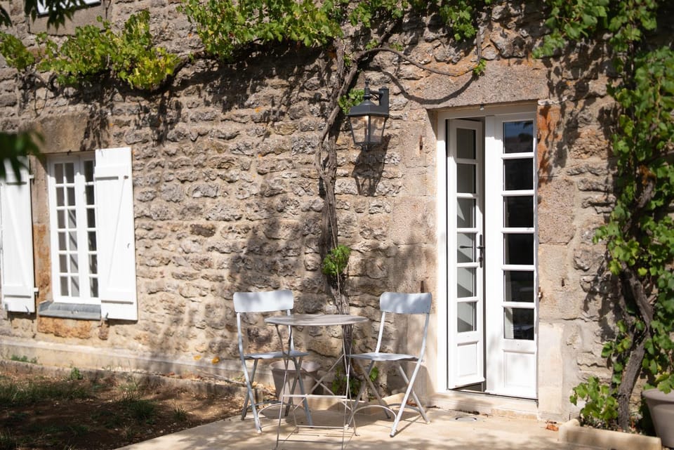 Patio, Bathroom
