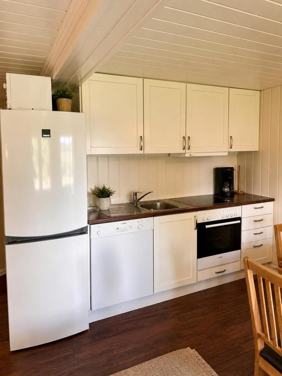 Vikinggrenda 5C - walking distance to everything - ski in and out House in Innlandet