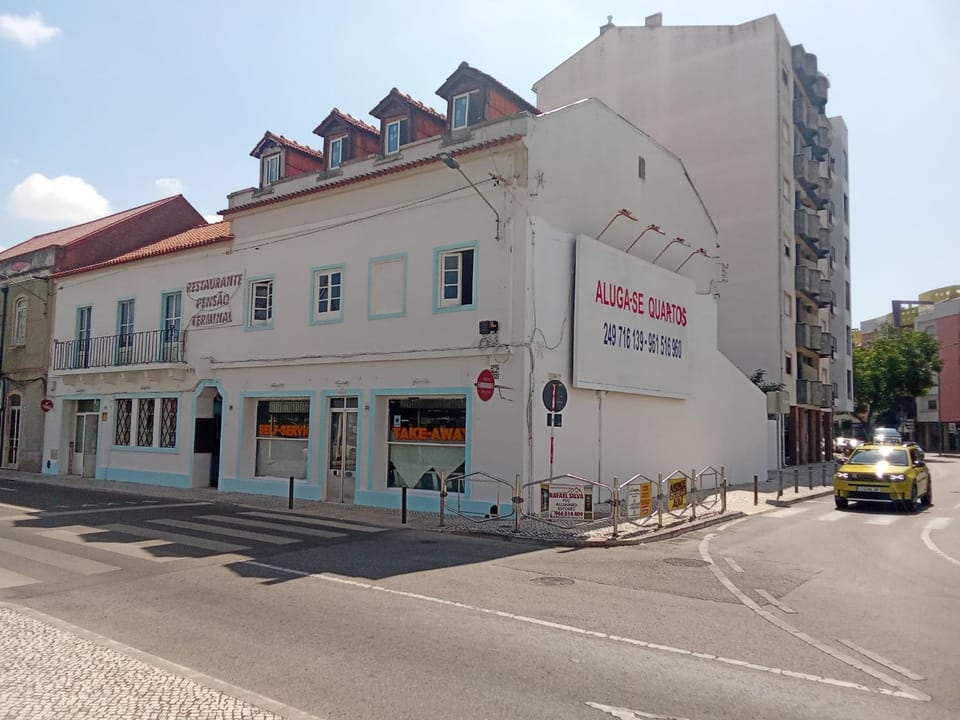 Residencial Terminal Nunxá Hostel in Santarém District, Portugal