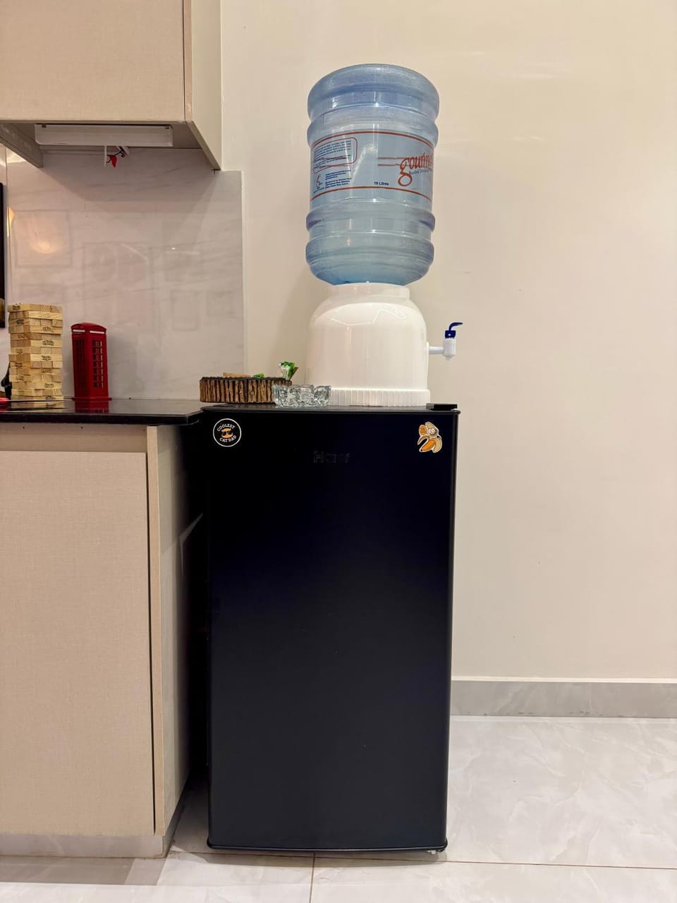 Olive Theory 1BHK Gulberg MM Alam Self Check-in Pool Apartment in Lahore