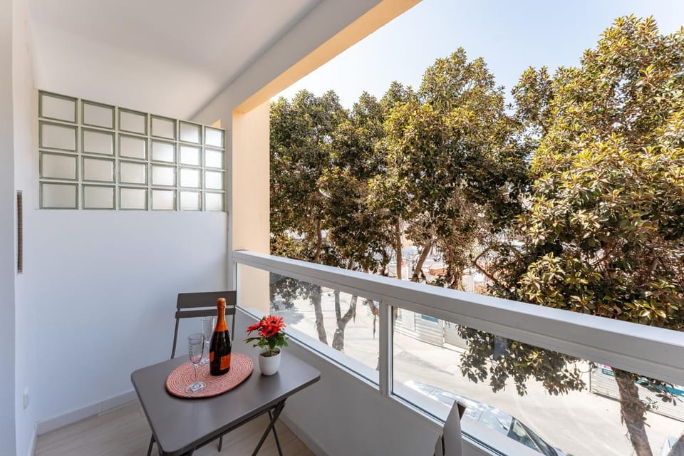 Day, View (from property/room), Balcony/Terrace, Balcony/Terrace, Dining area