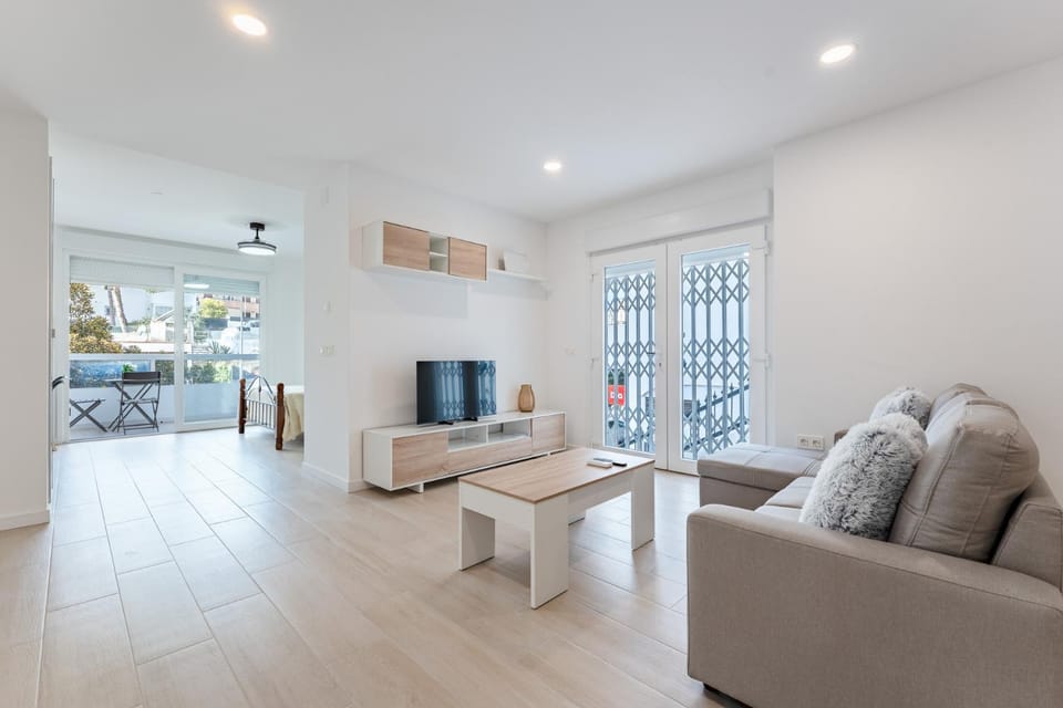 TV and multimedia, Living room, Dining area