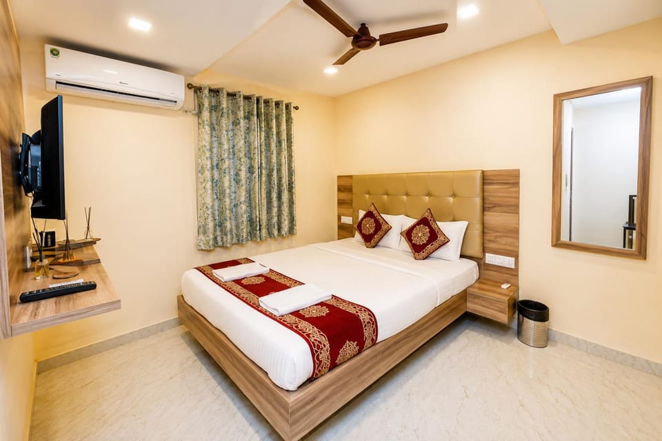 Hotel Seashell by Nidra stays Hotel in Calangute