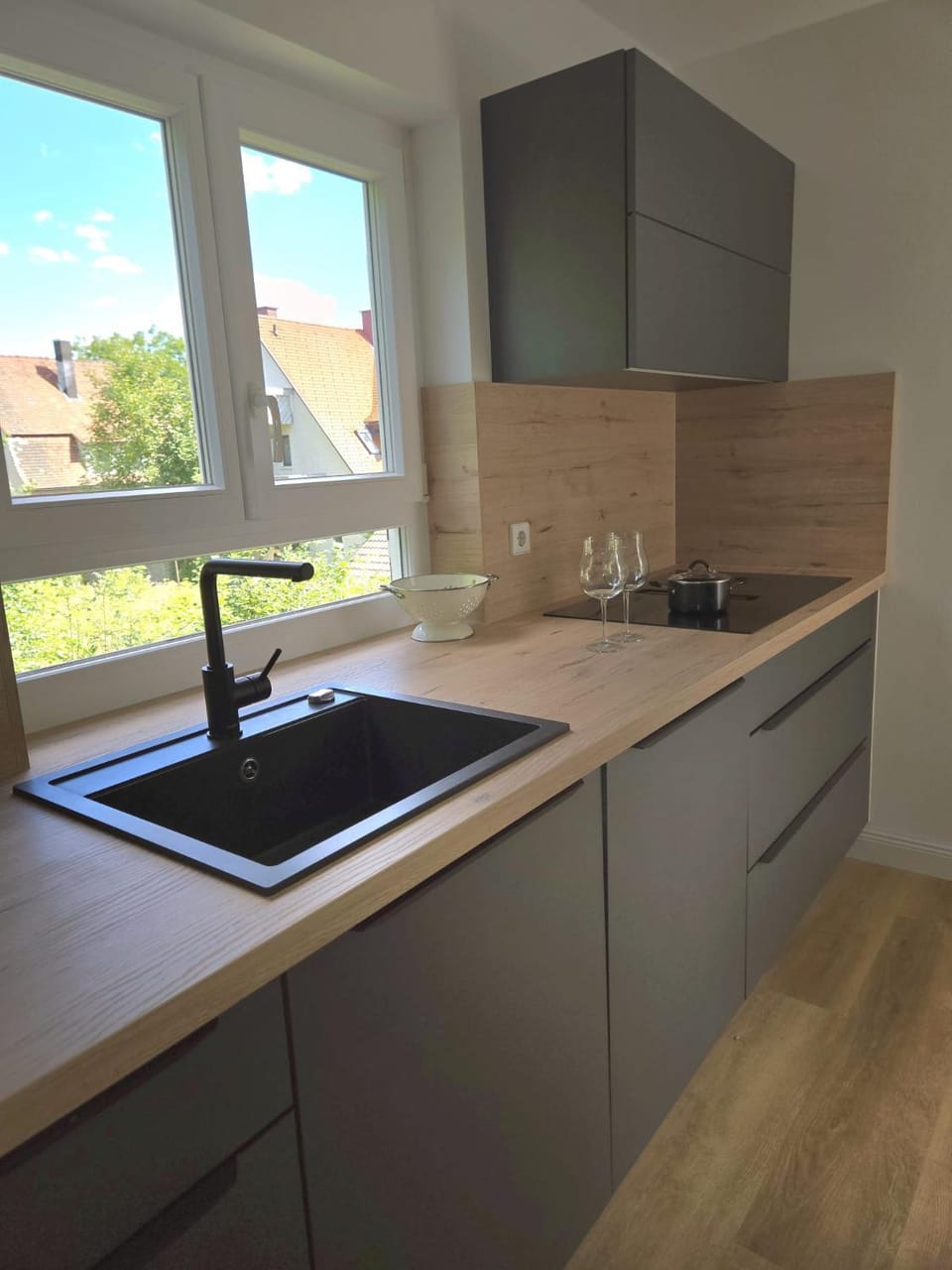 Kitchen or kitchenette, stove