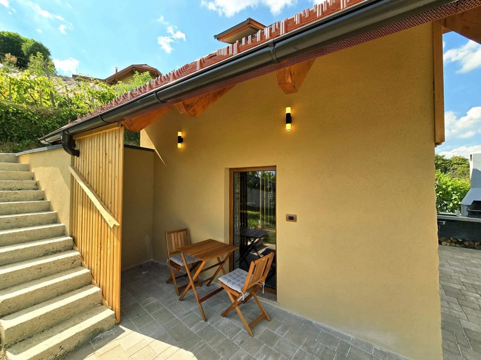 Balcony/Terrace, Balcony/Terrace