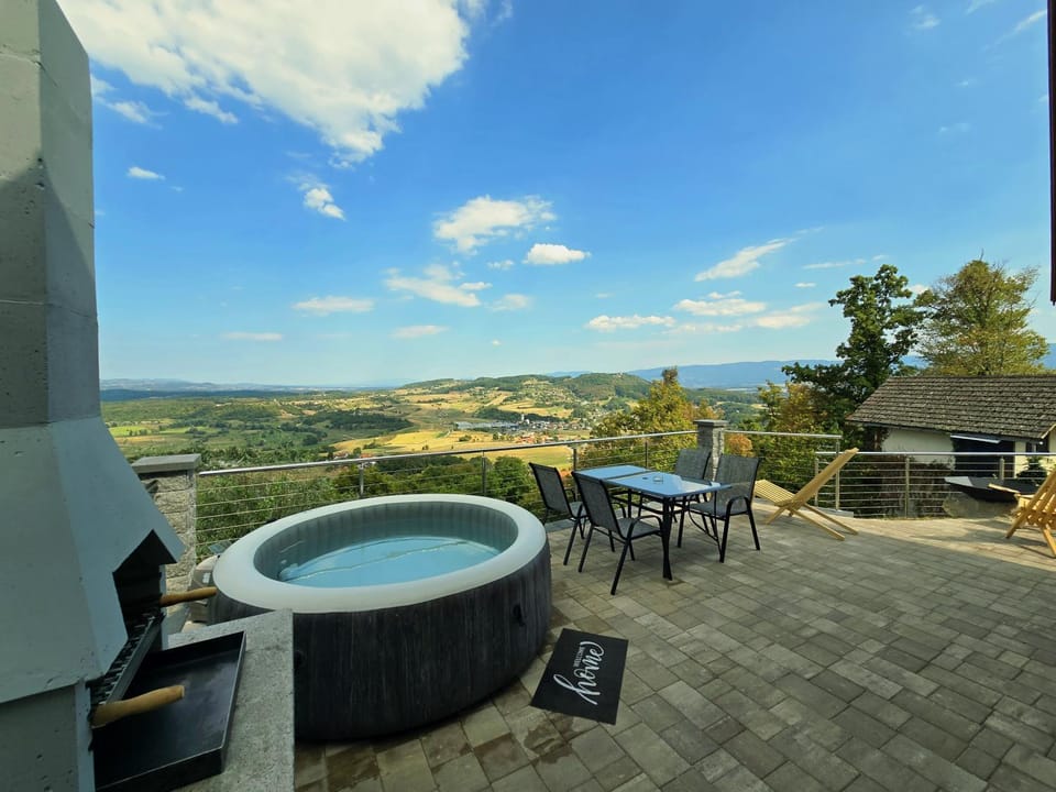 Balcony/Terrace, Balcony/Terrace